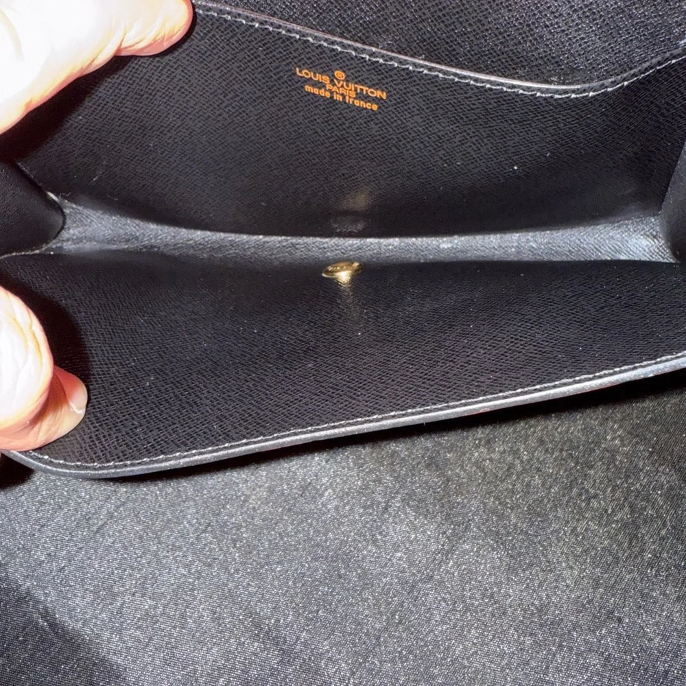 Authentic Louis Vuitton Carnime Red Epi Art Clutch - Picture 7 of 17